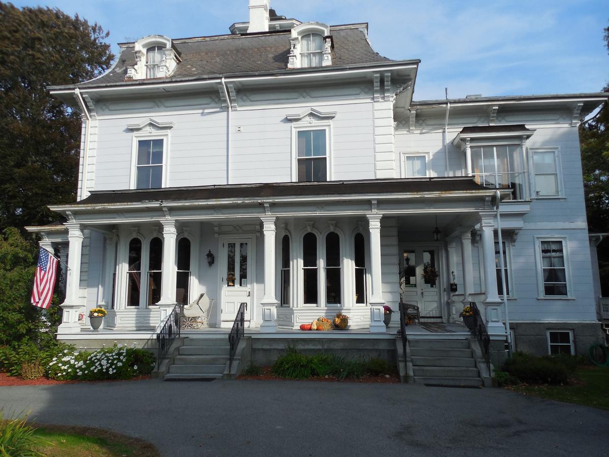 Proctor Mansion Inn Wrentham Exterior photo